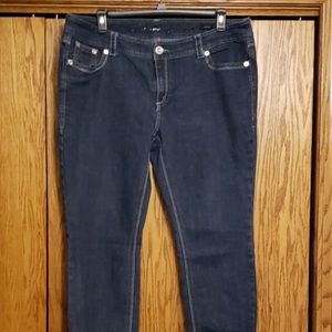Seven7 skinny jeans, size 20